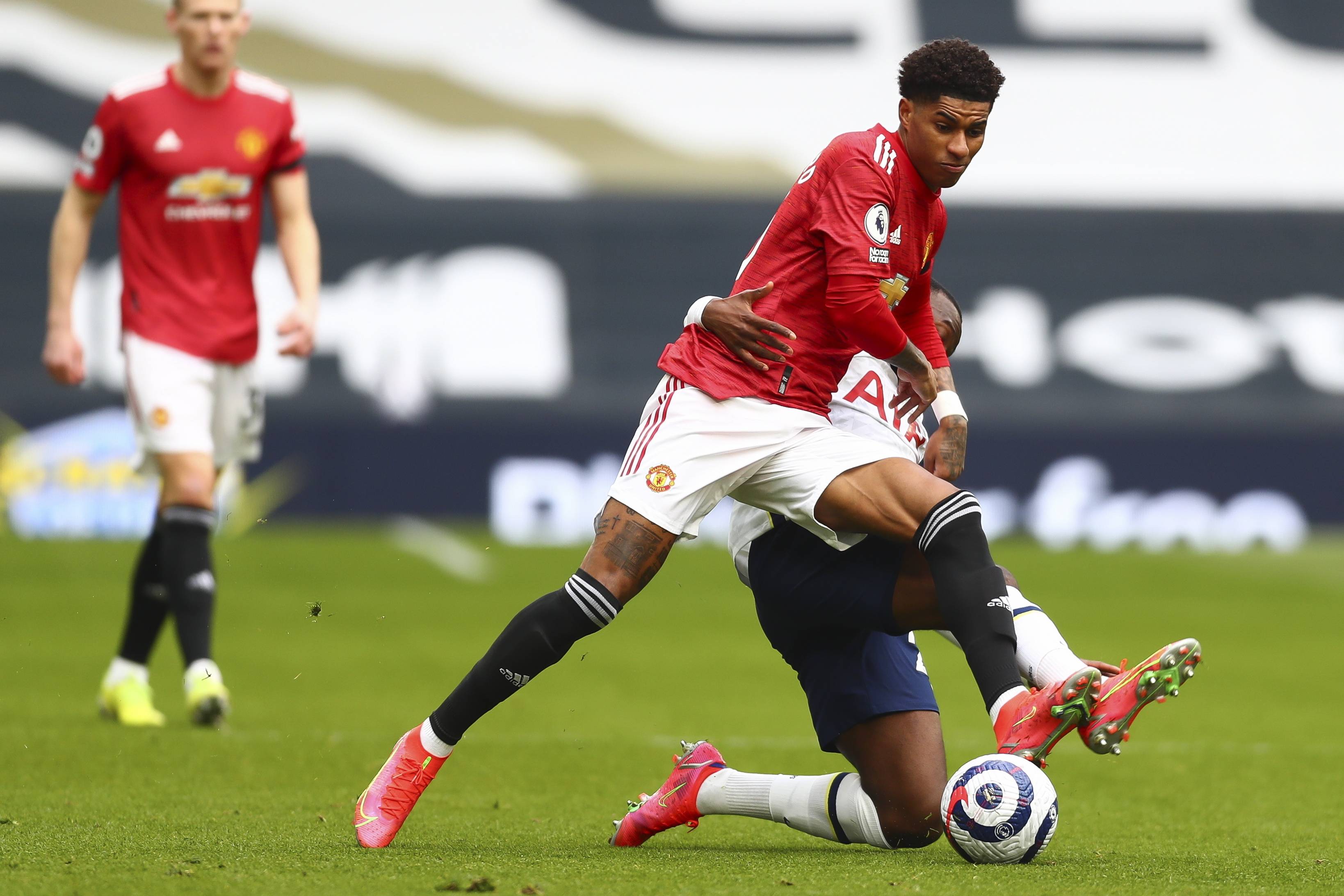 范畴内的一 范畴内的一